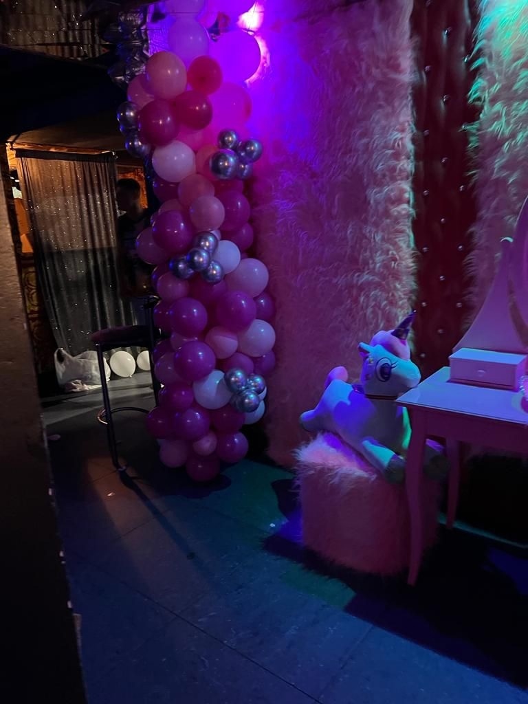 Вечеринка в стиле Барби.Фотозона Barbie box