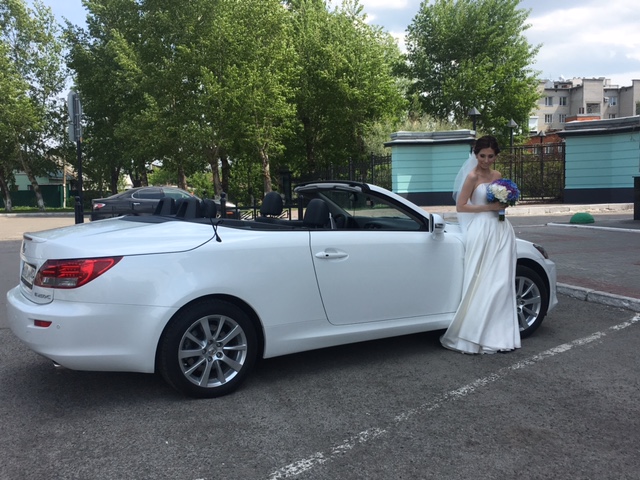 Кабриолет Lexus IS 250C