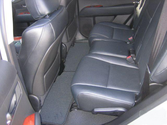 Lexus RX-350 — кадр 2 из 2