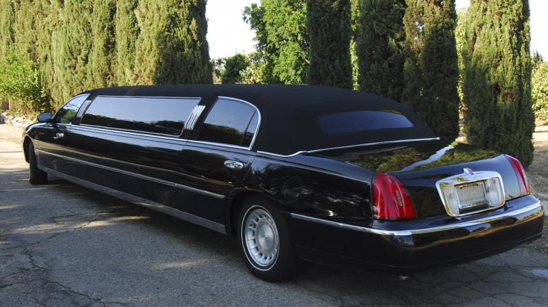 Lincoln Town Car — кадр 3 из 5