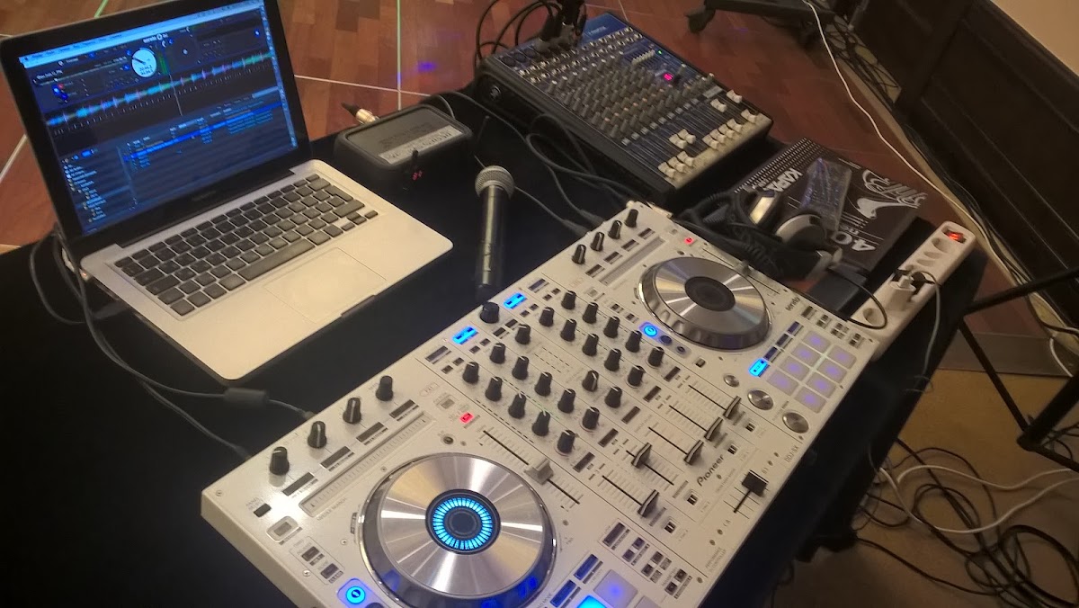 At work (Djatwork)