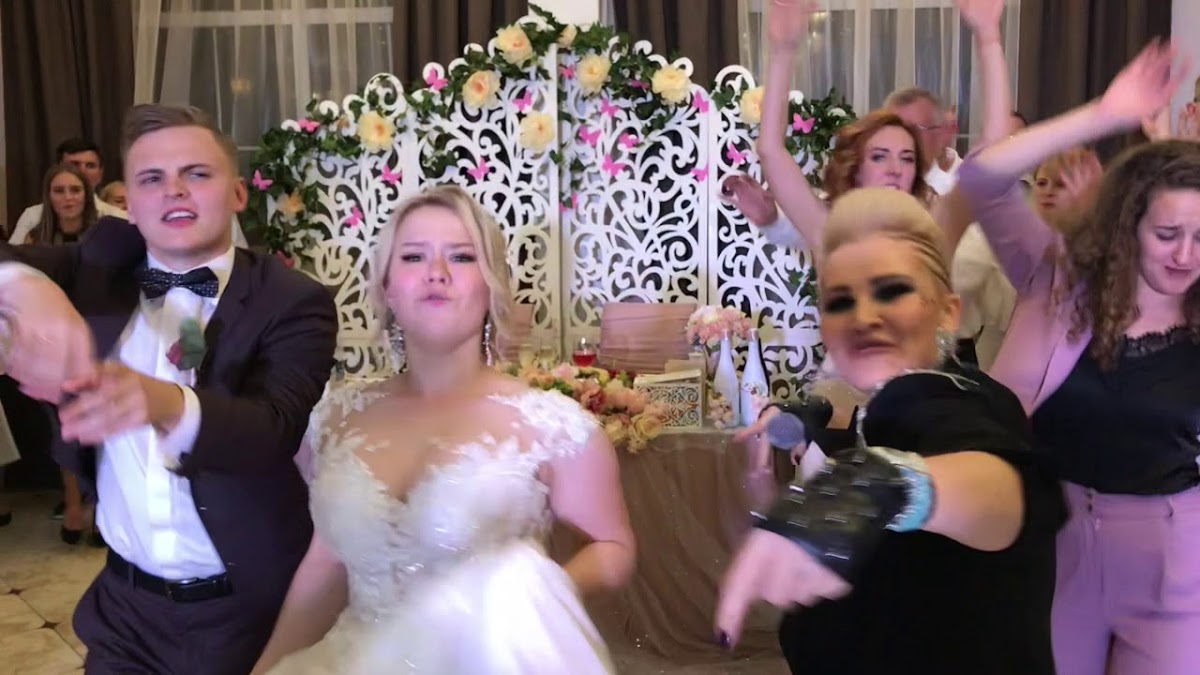 Dj Serga & звездатая ведущая Ольга Полякова! Коротко о нас )))