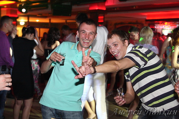 DJ Niki / DJ First