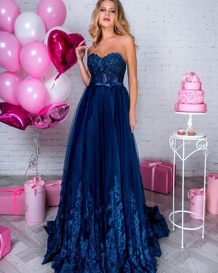 Вечерние платья