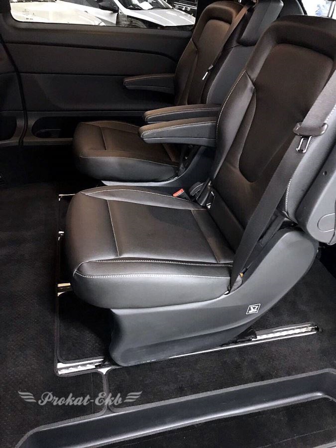 Mercedes V-class