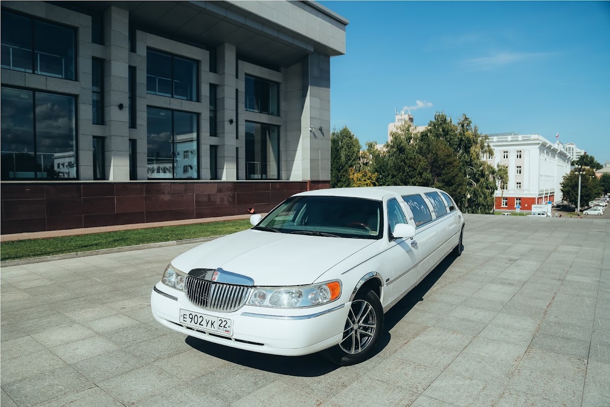 Lincoln Town Car — кадр 3 из 6