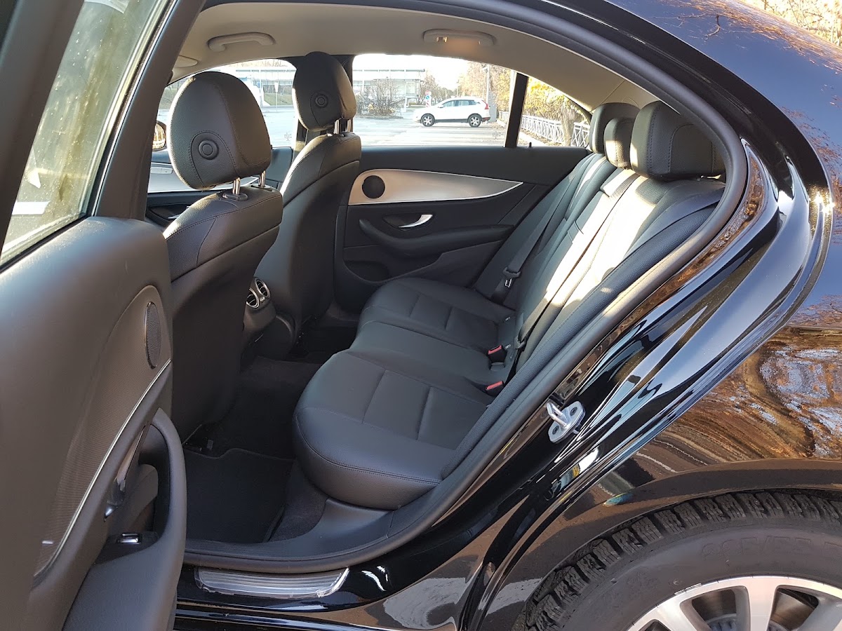 Mercedes-Benz E200
