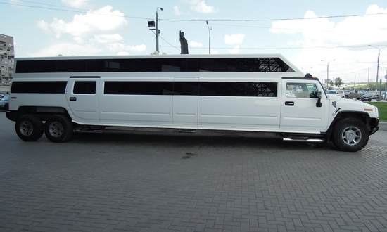 Hummer H2 Mega