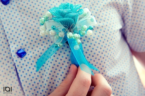 Аксессуары и украшения из бисера