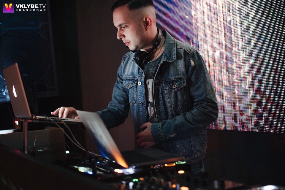 DJ Gines