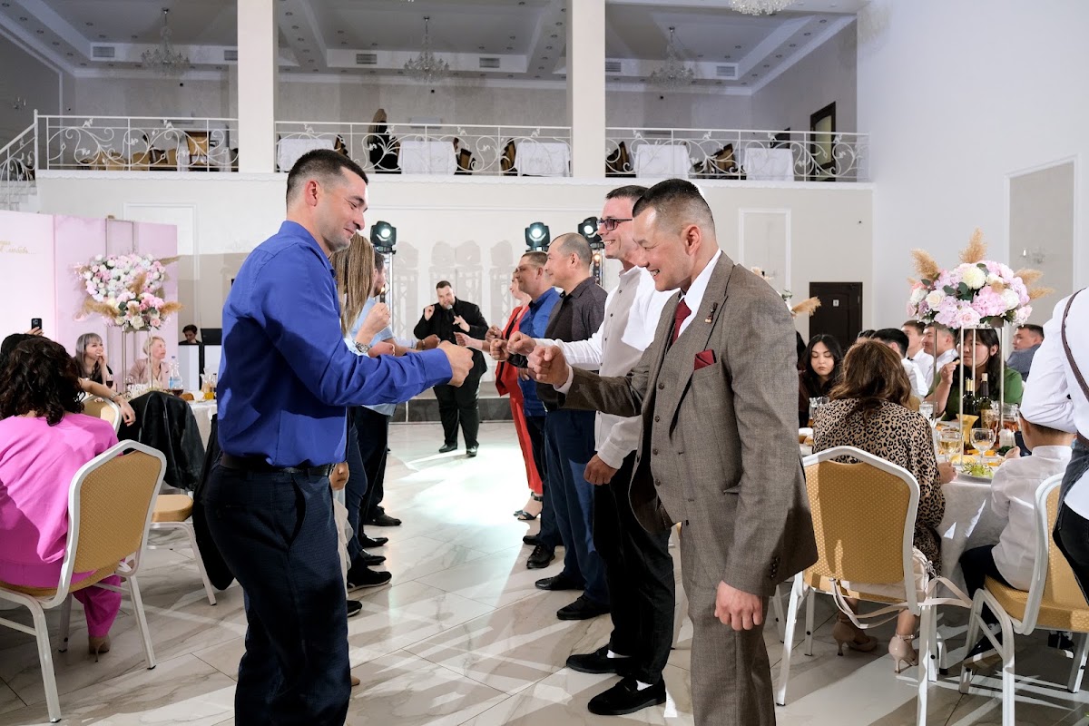 Айнагуль и Данияр