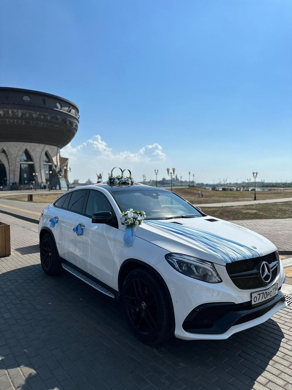 Mercedes-Benz GLE COUPE — кадр 4 из 10