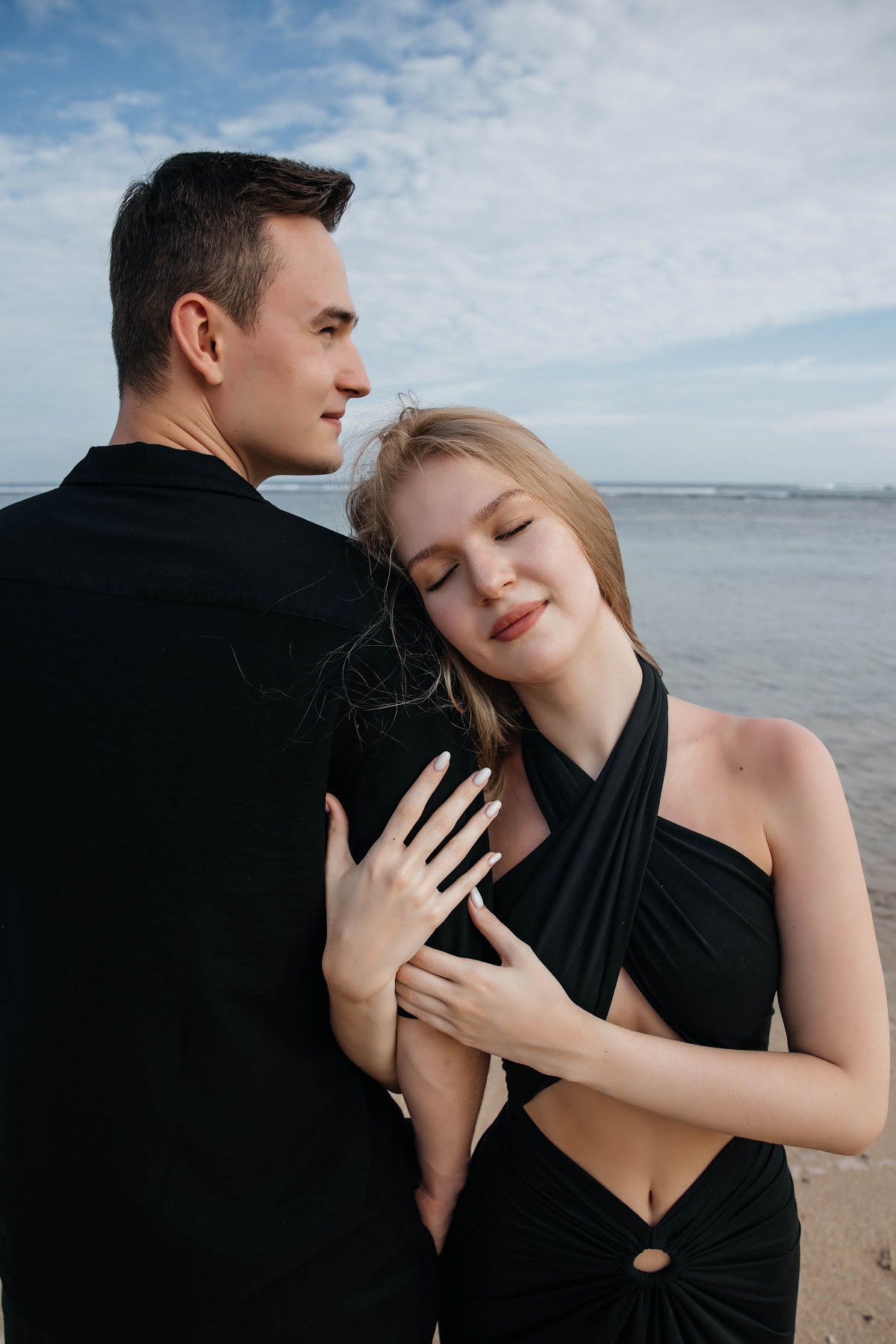 Love story с предложением руки и сердца на Бали