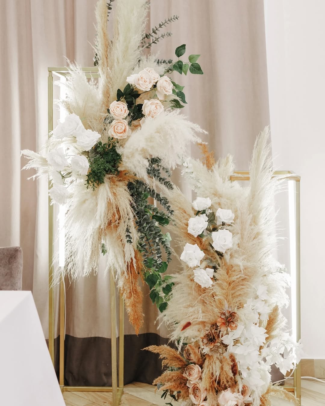 Портфолио: Оформление стола молодоженов