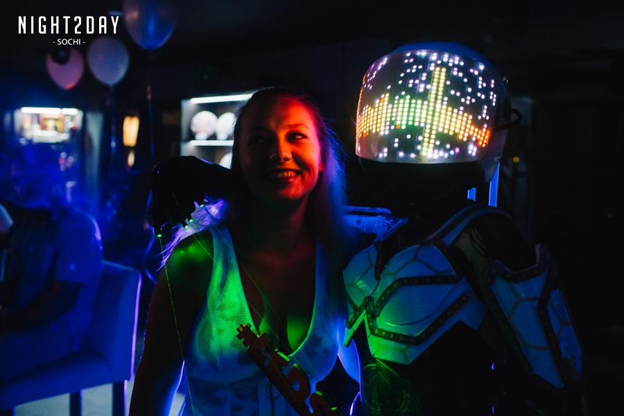 LED`S GLOW