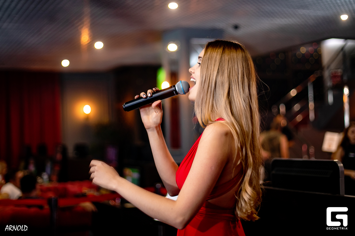 DRAMAQUEEN girls band