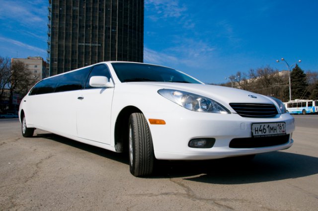 Лимузин LEXUS ES 300