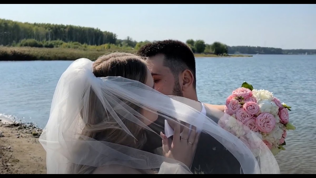 Видео