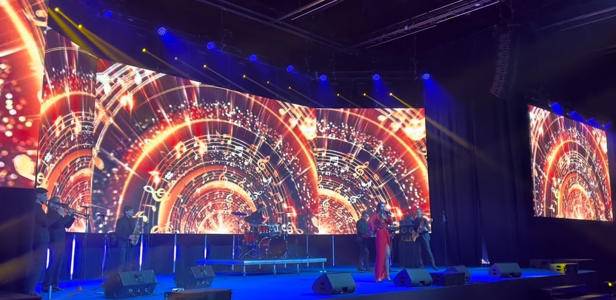 Расширенный состав. Кавер-группа на свадьбу Нижний Новгород Funkeys Music Band