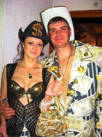 Баксы! Деньги любят все!!!