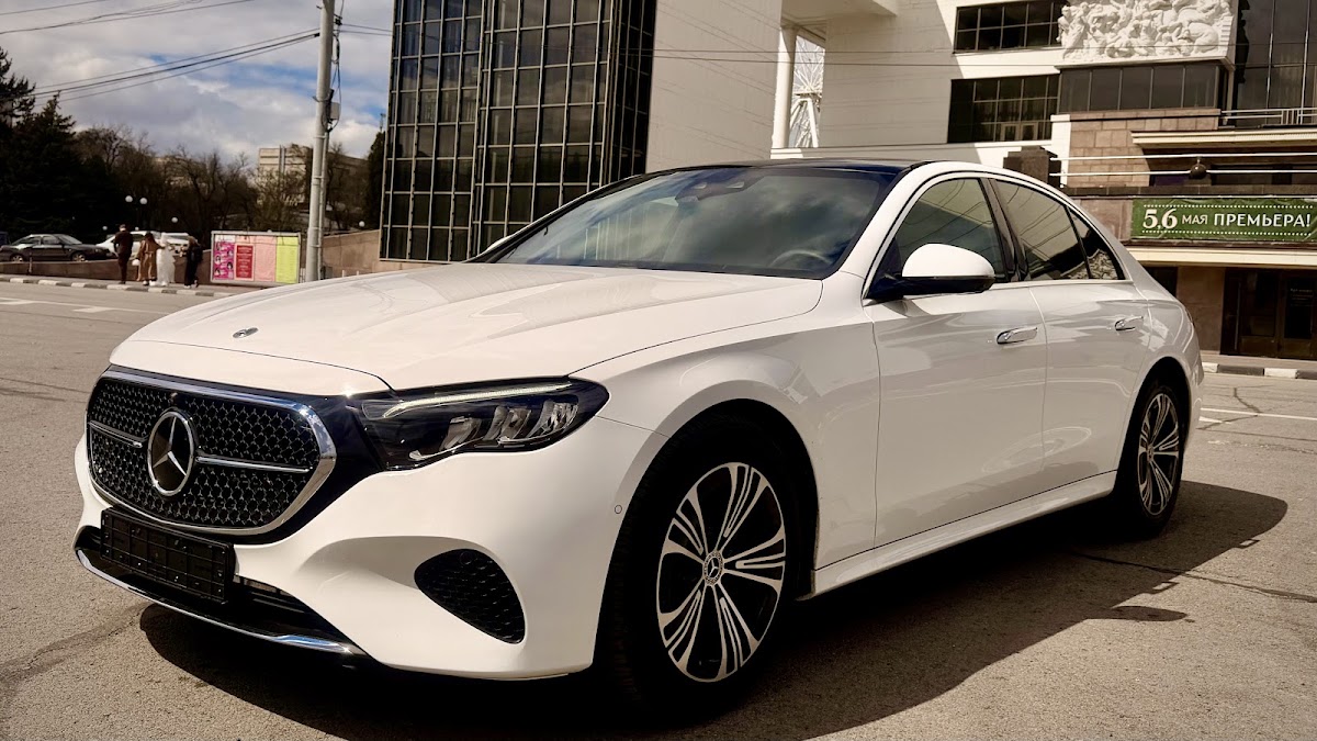 Mercedes-Benz E-Class W214