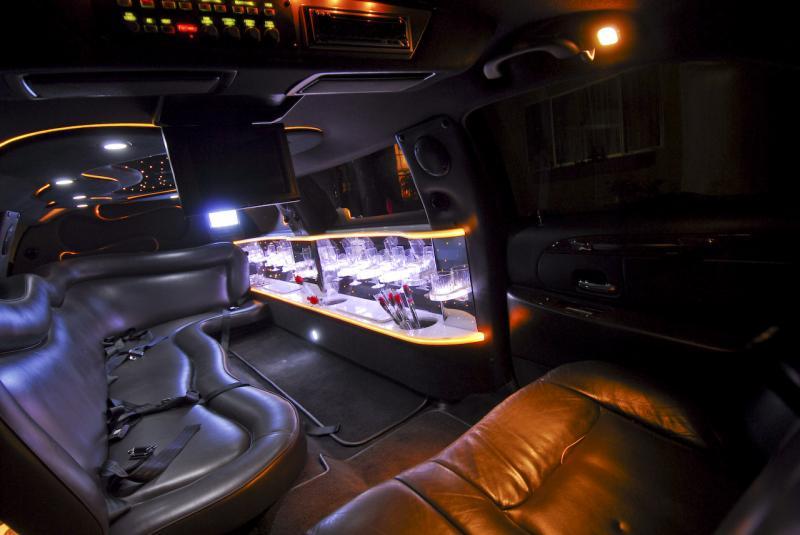 Lincoln Town Car — кадр 5 из 5