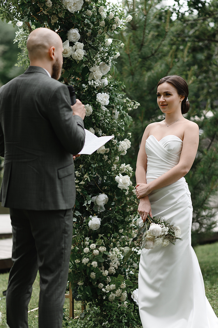 Green-white wedding,2022