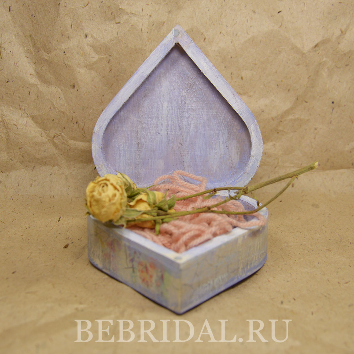 Шкатулки