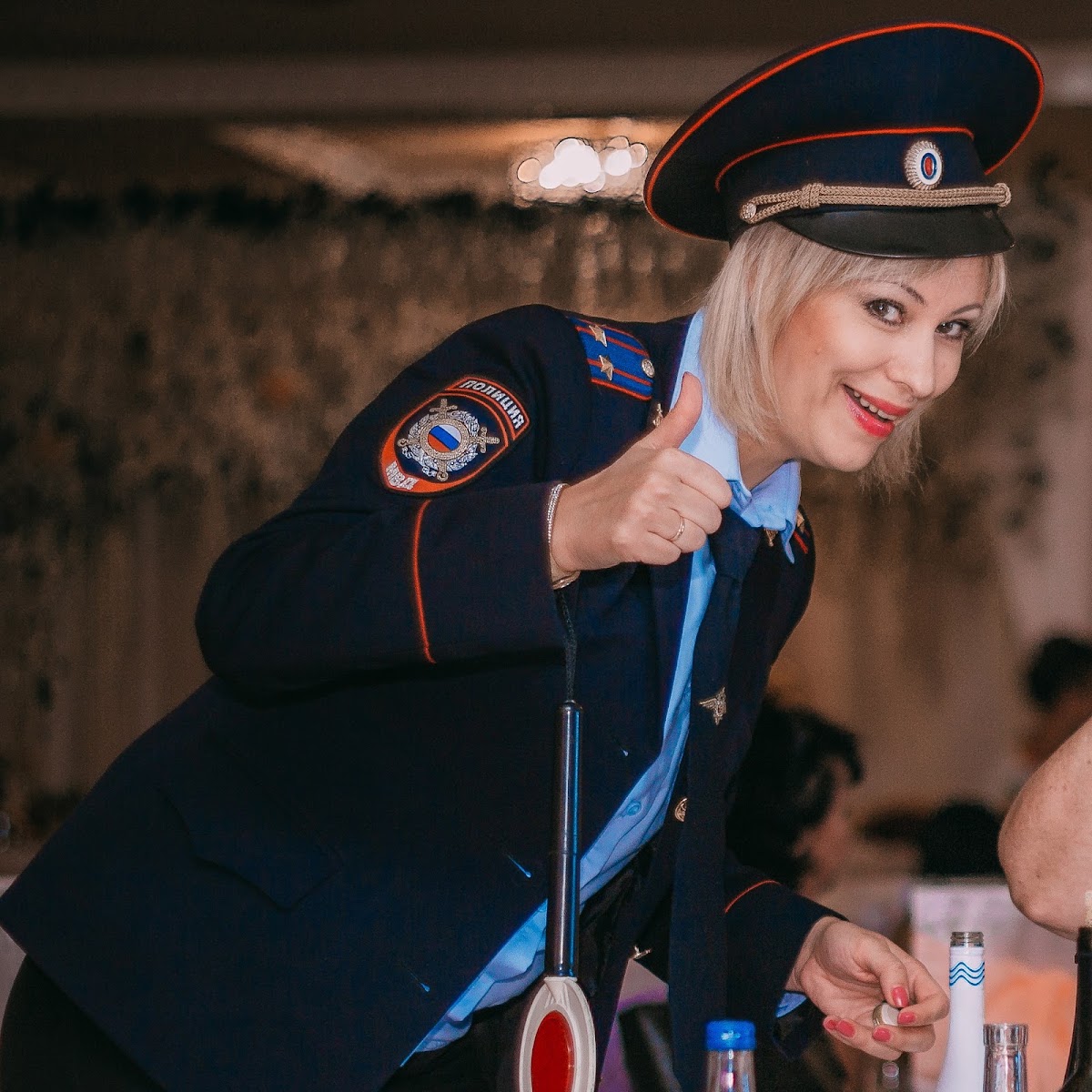 Ведущая Оксана Антонова