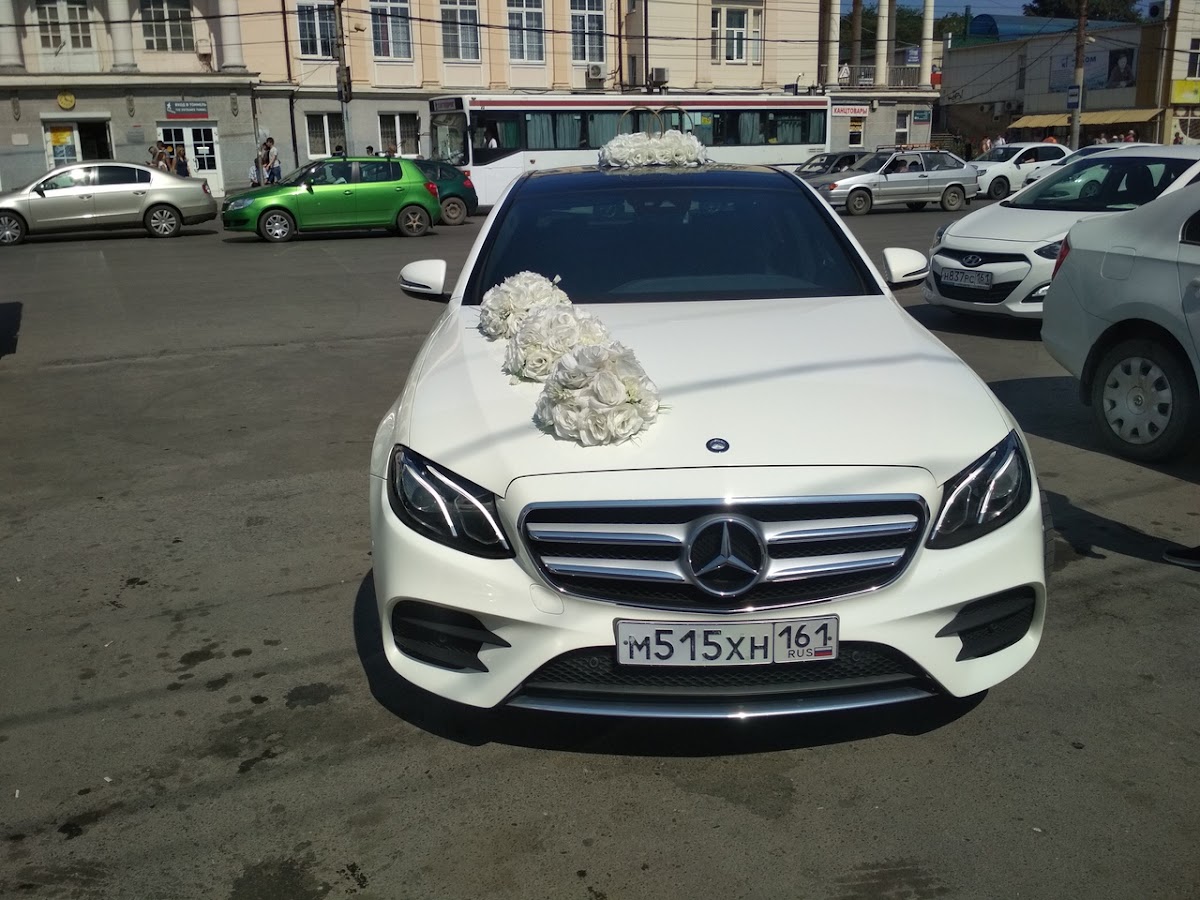 Mercedes e-class — кадр 3 из 4