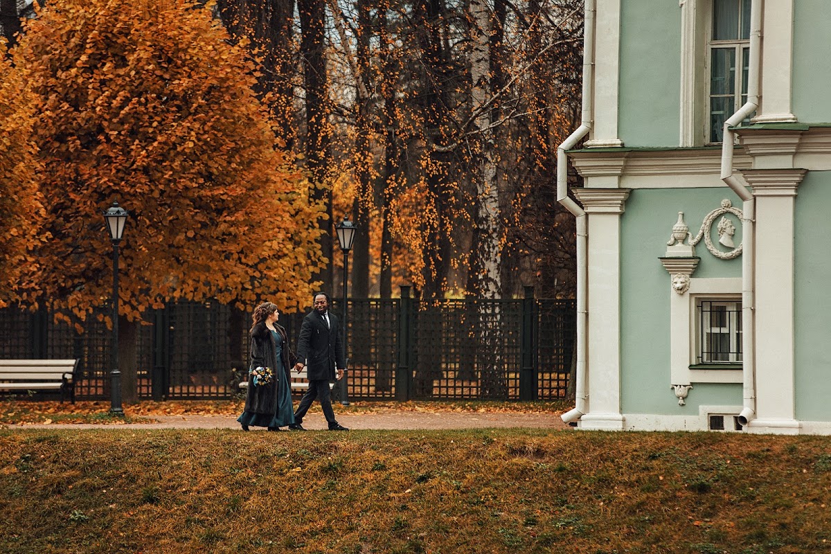 Елизавета  и Кингслей