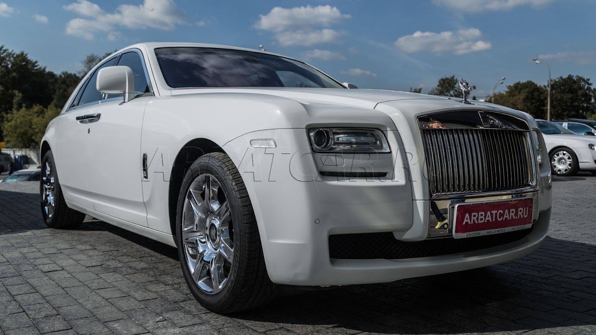 Rolls-Royce Ghost — кадр 2 из 12