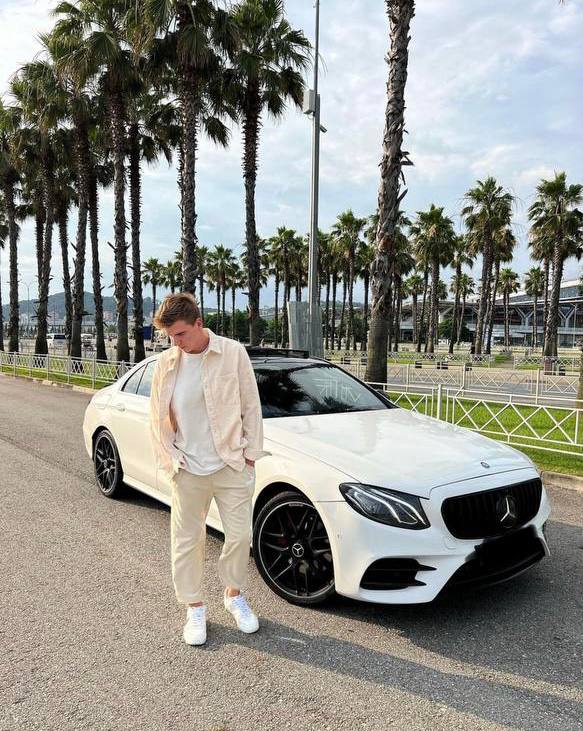 MERCEDES AMG E-CLASS W313