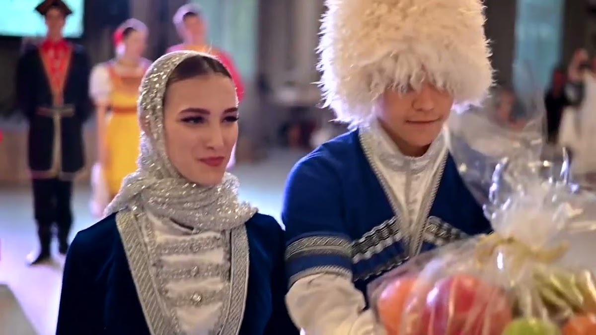 Национальное шоу «Хохлома»
