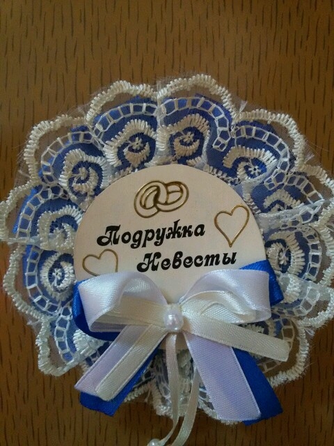в синем и сиреневом цвете