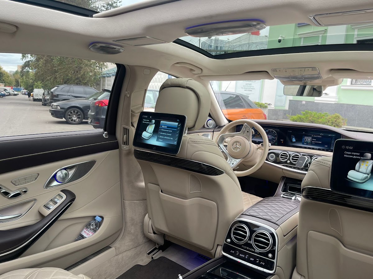 Mercedes-Benz S 560 Maybach 222 рестайлинг с светлым салоном