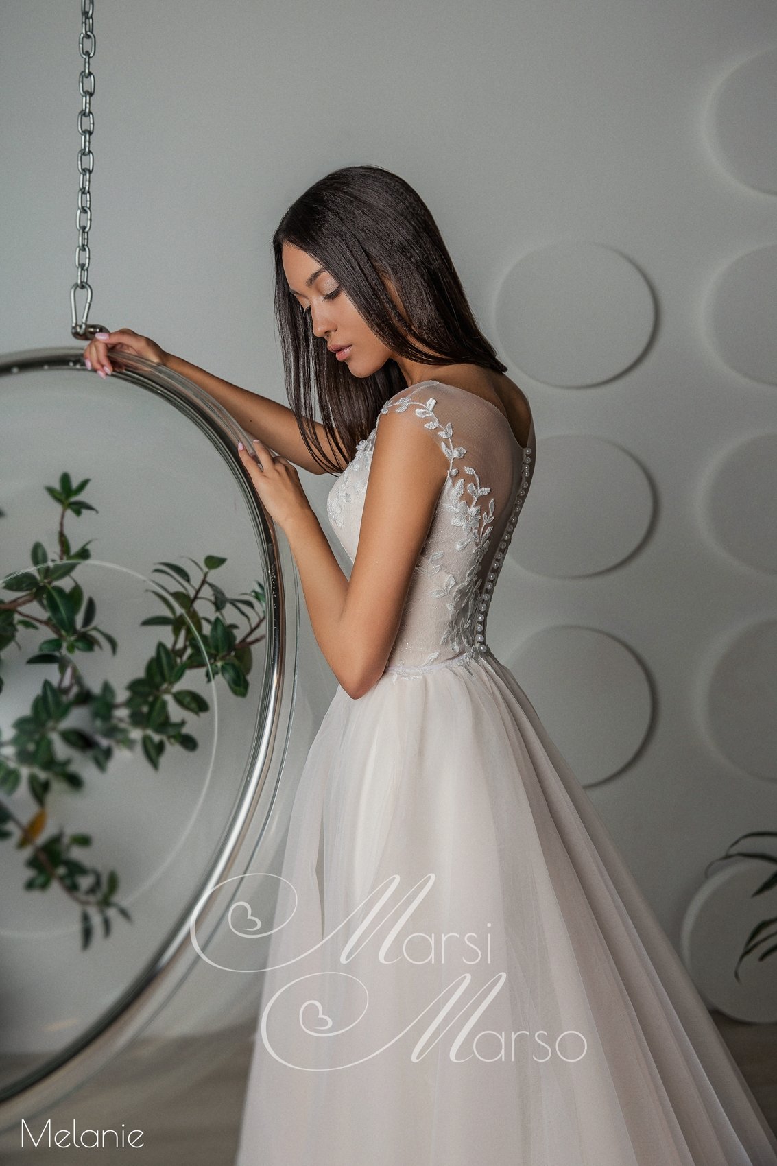 Melanie — кадр 5 из 7