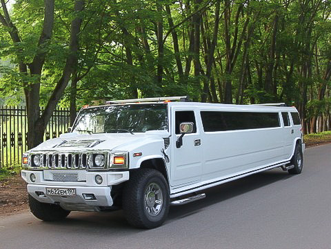 Hummer H2 — кадр 2 из 4