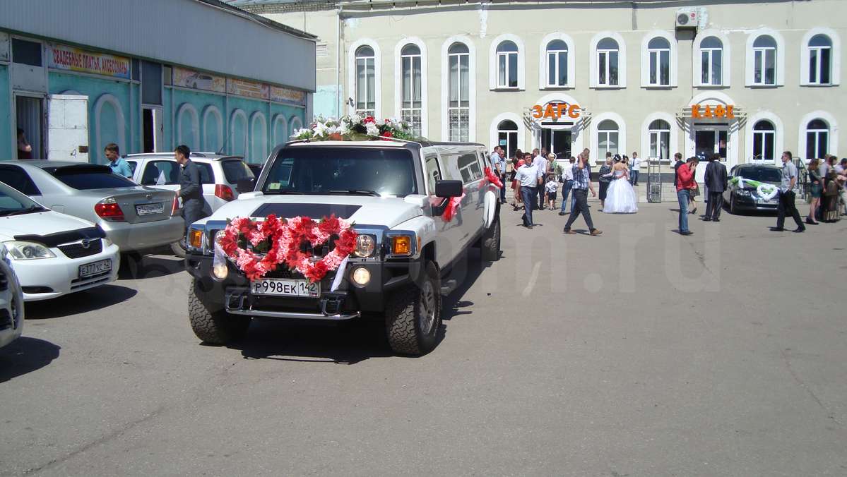 Hummer H3 — кадр 2 из 4