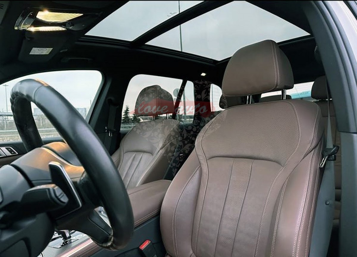 BMW X5 — кадр 4 из 4
