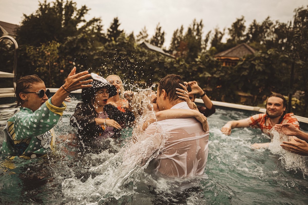 Crazy Wedding
