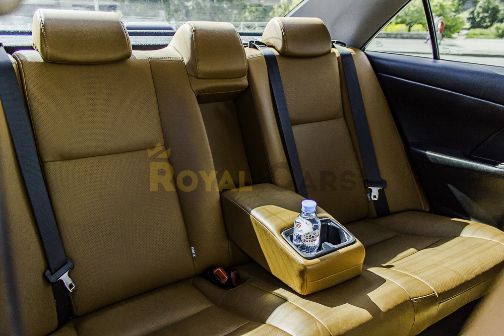 Toyota Camry V55 Exclusive Белая