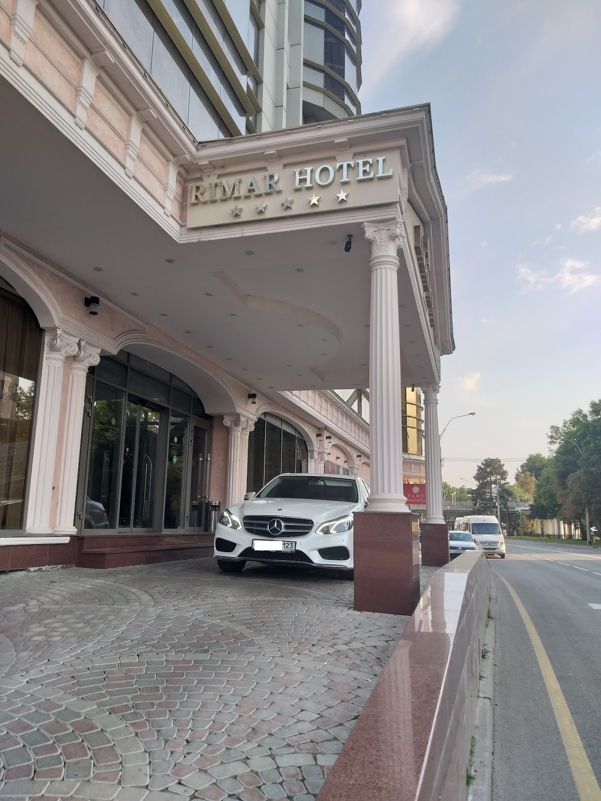 Mercedes W212 Restail