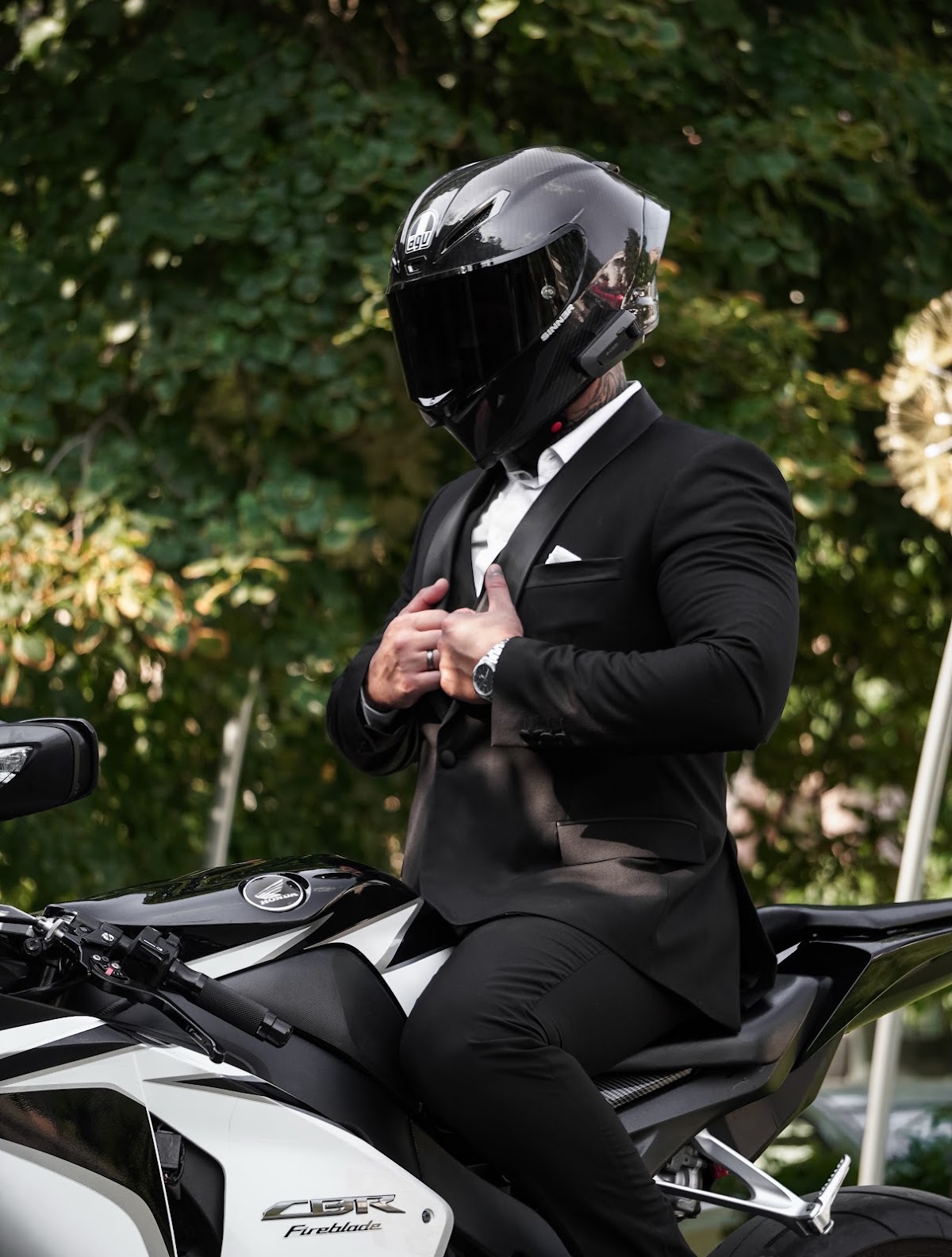 Black Tie
