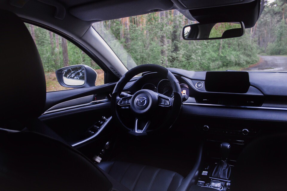 Mazda - 6 — кадр 5 из 5
