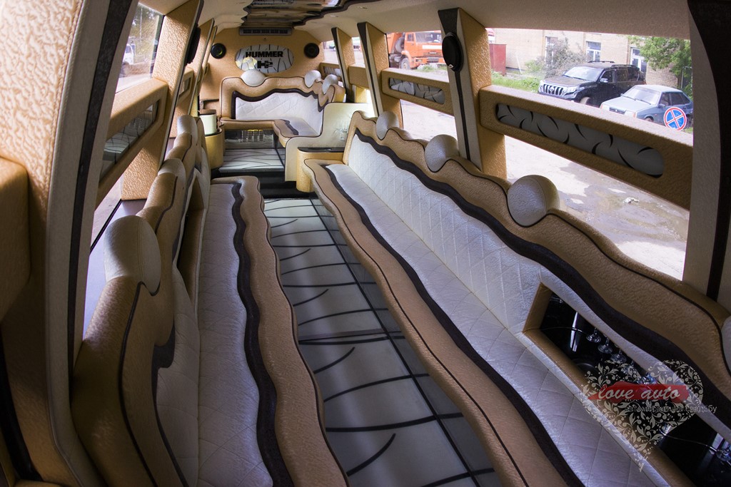 Hummer H2 Mega 30 мест