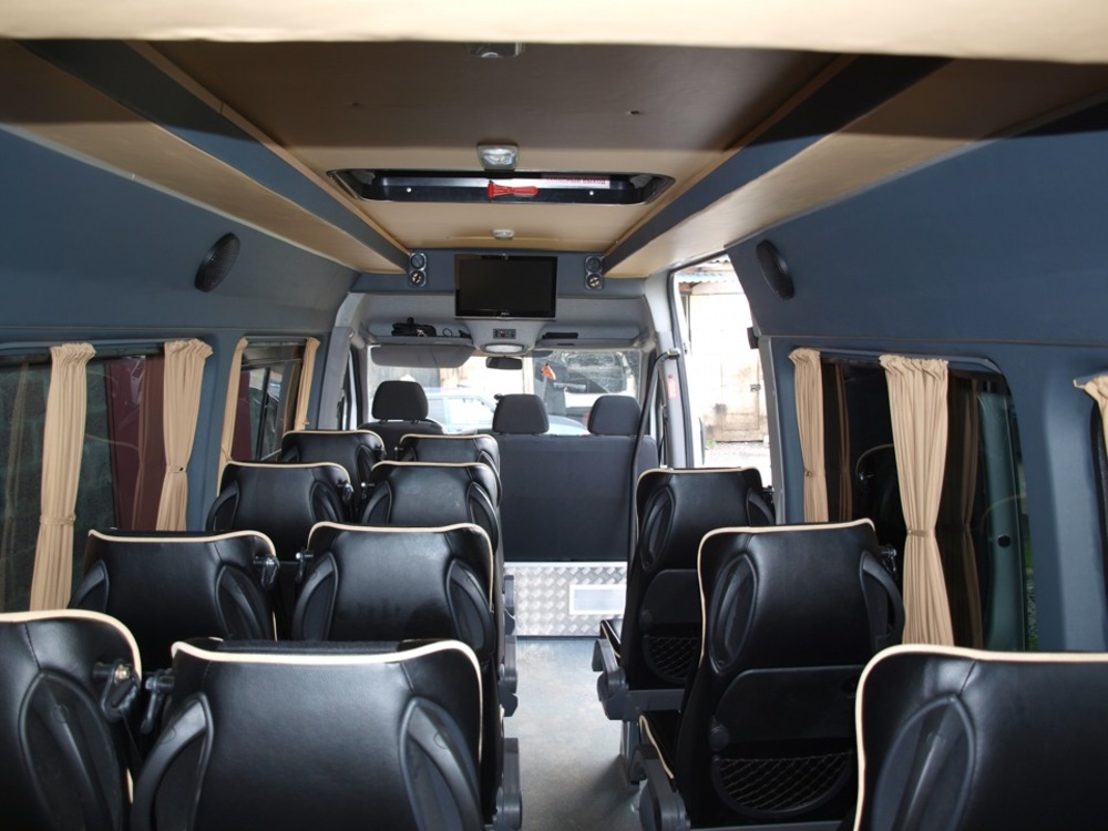 Mercedes Benz Sprinter 20 мест