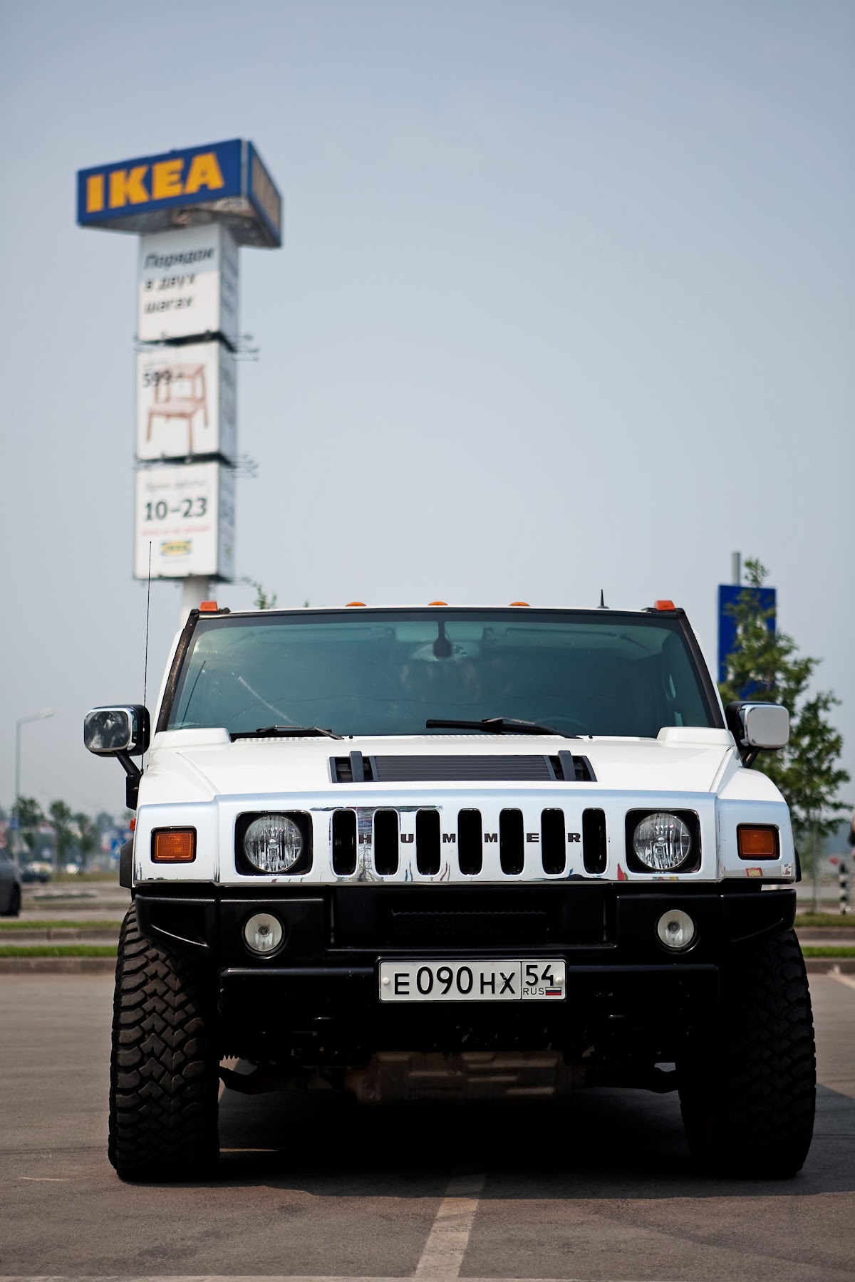 Hummer H2 — кадр 2 из 9