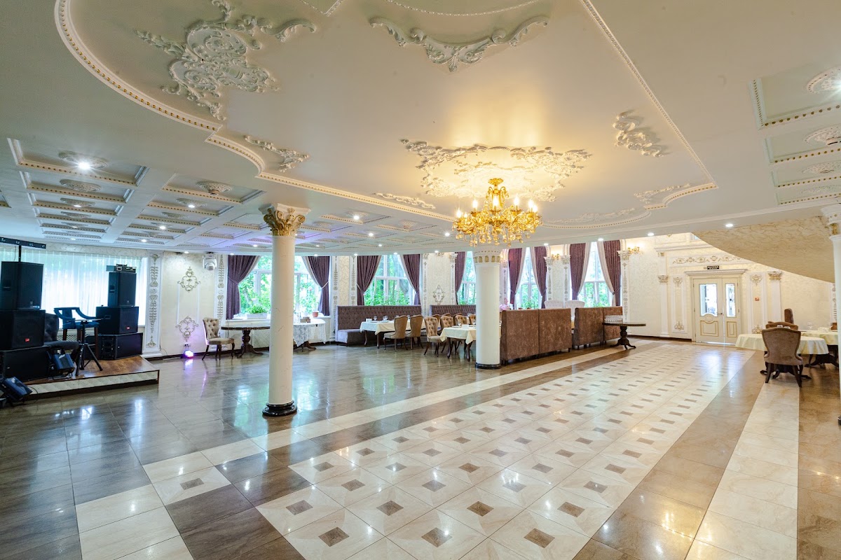 Основной зал