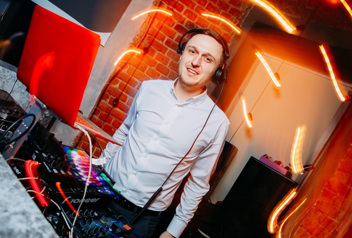 EVENT DJ